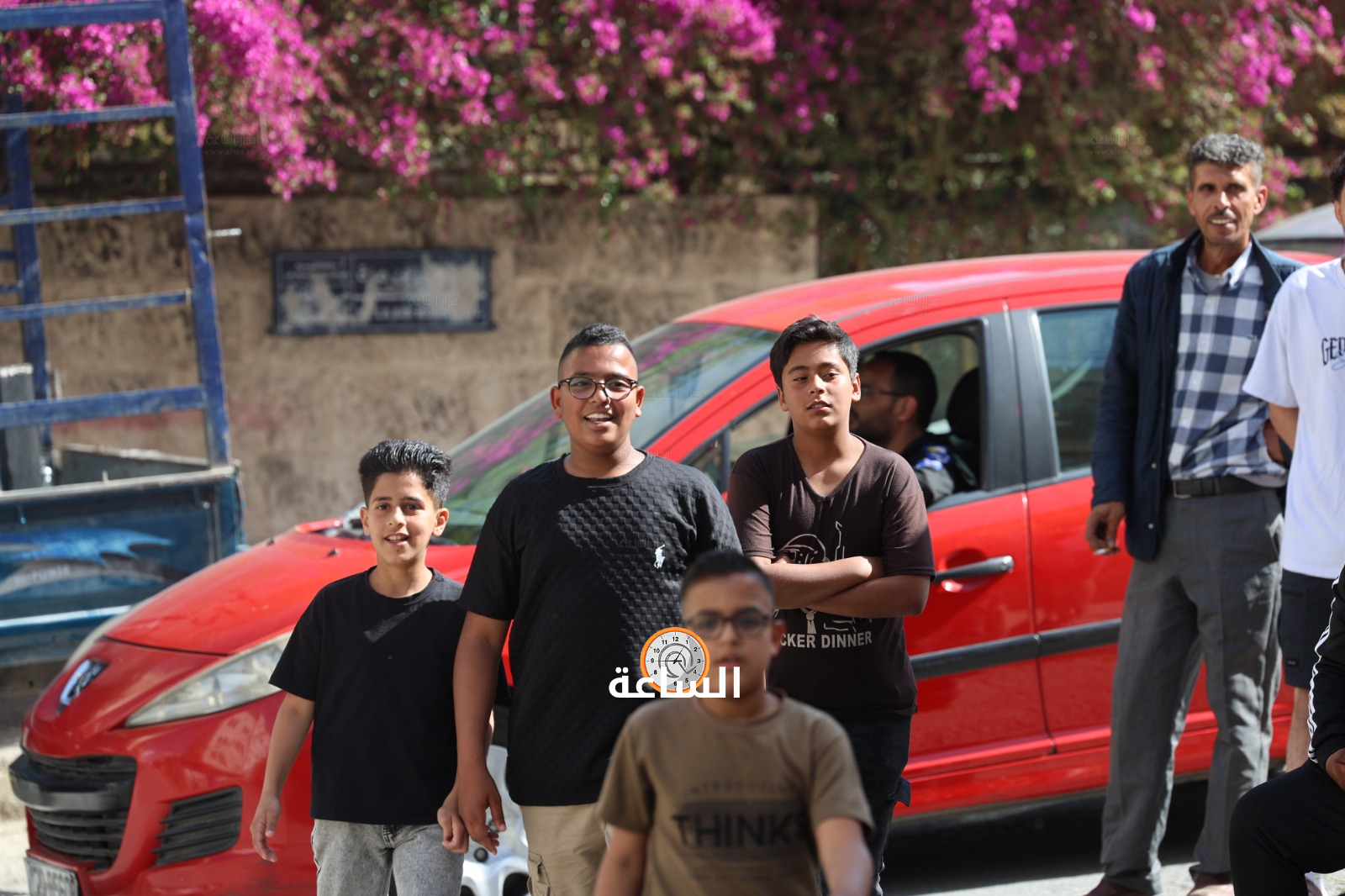 Madar Al-Saa Images 0.6124023873072504