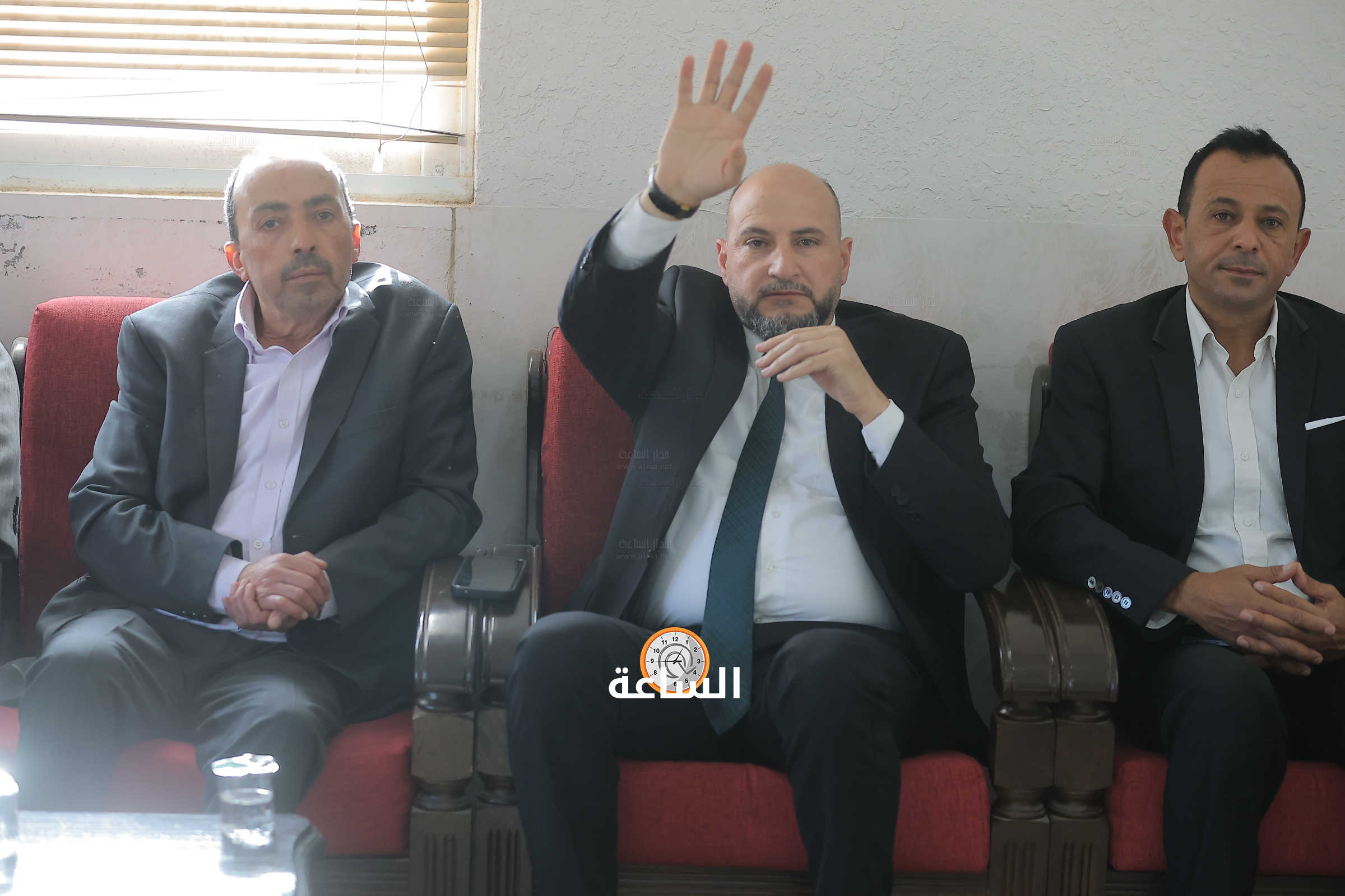 Madar Al-Saa Images 0.427682337569118