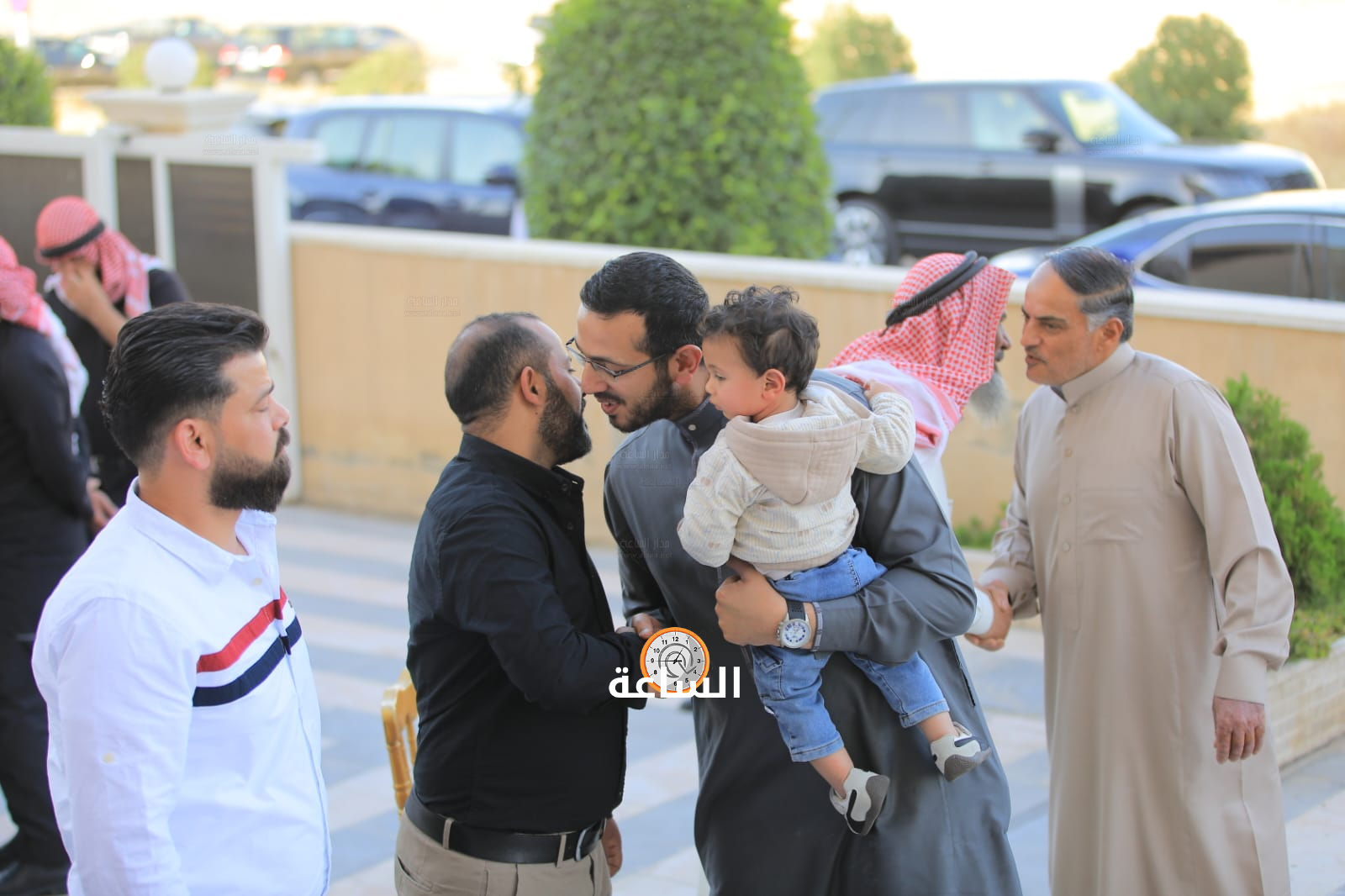 Madar Al-Saa Images 0.8728611625667356