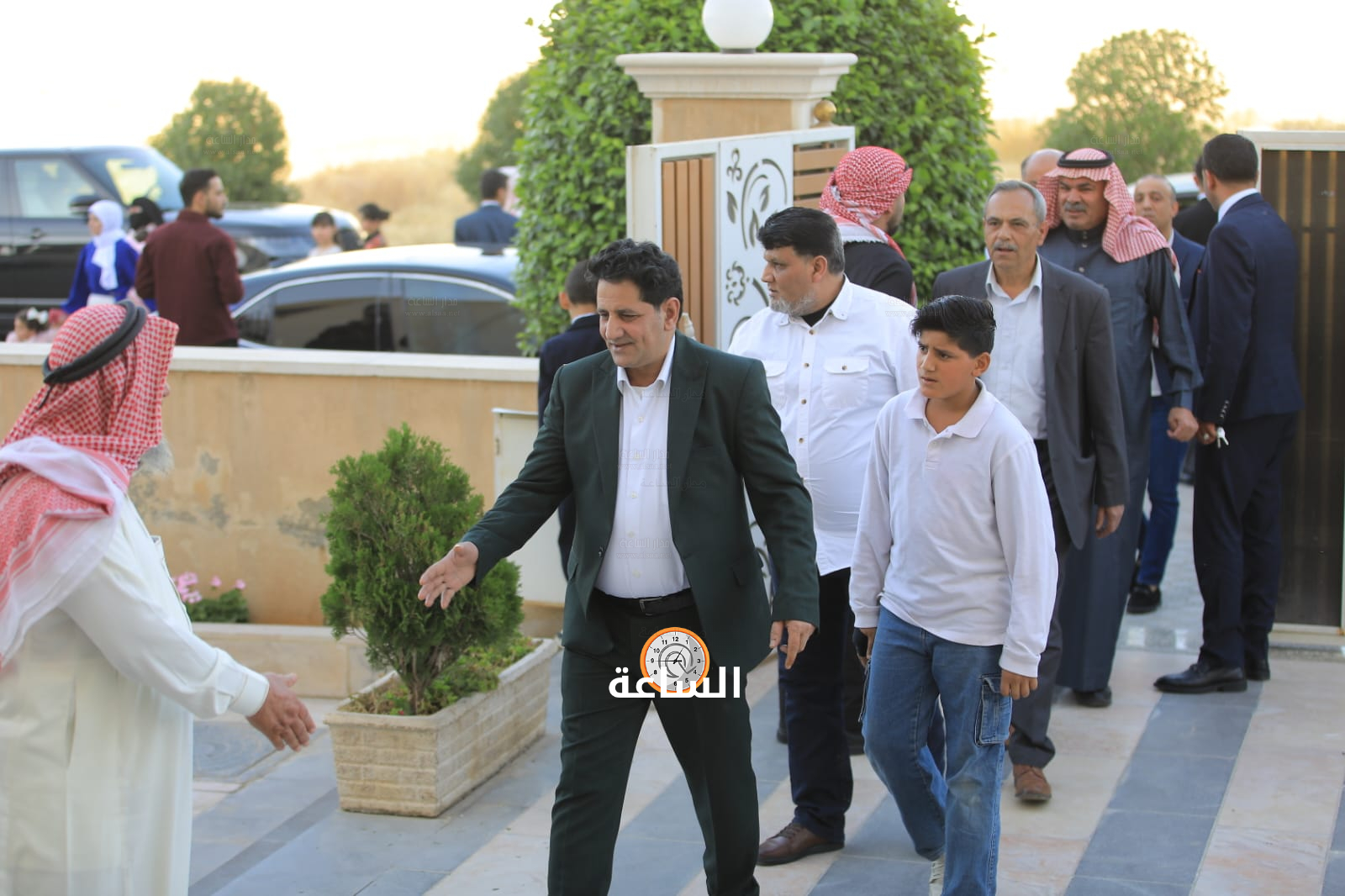 Madar Al-Saa Images 0.909830472675264