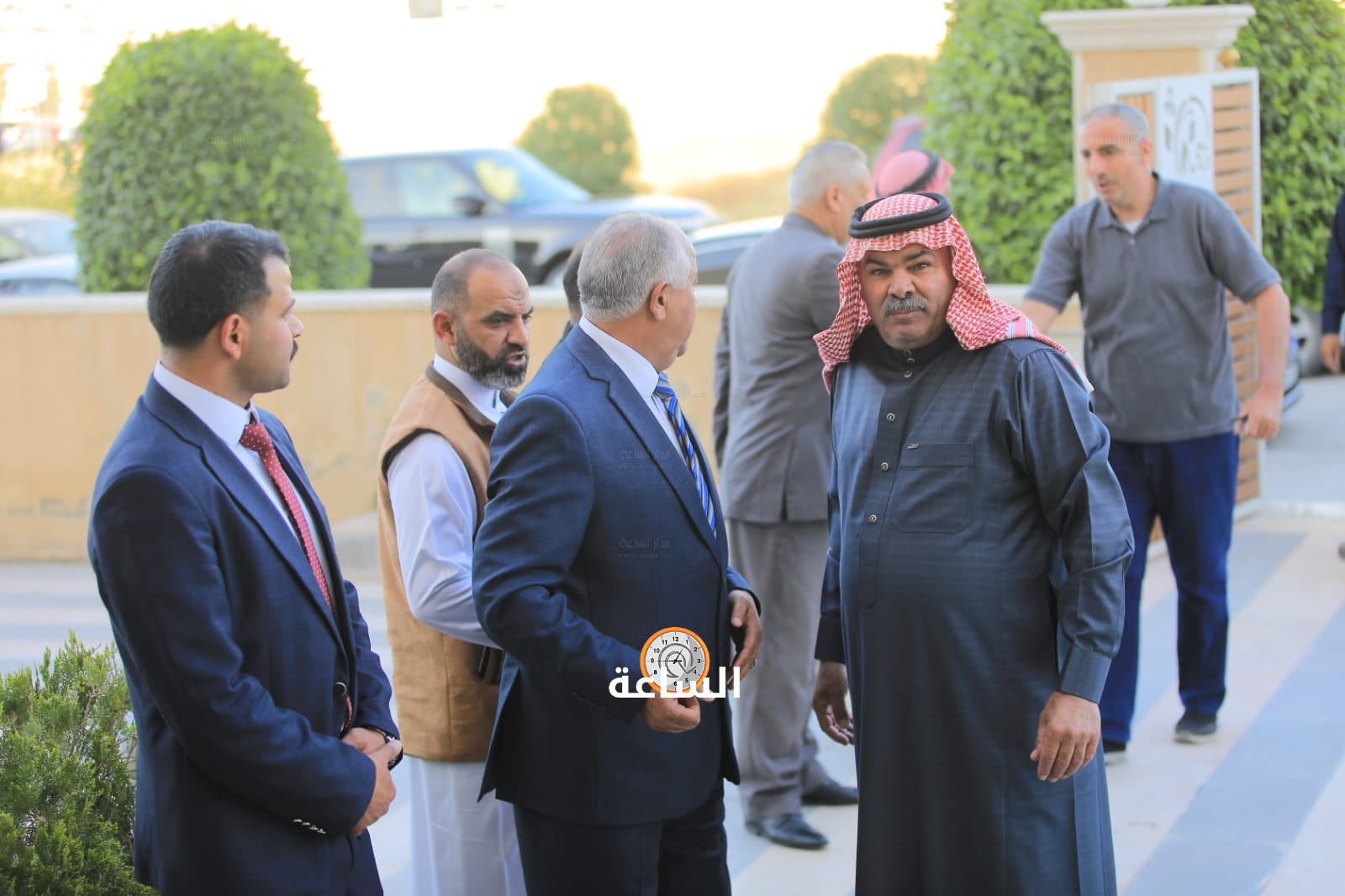 Madar Al-Saa Images 0.4700417596001695
