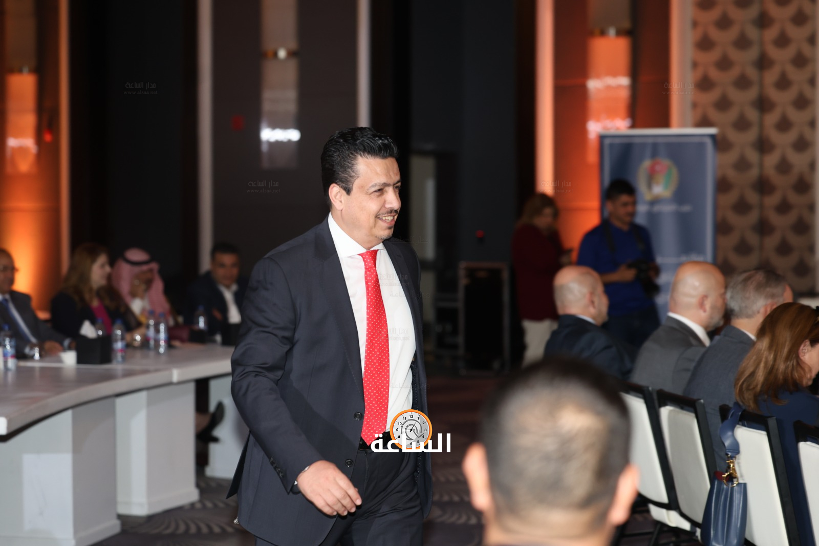 Madar Al-Saa Images 0.48322498851774176