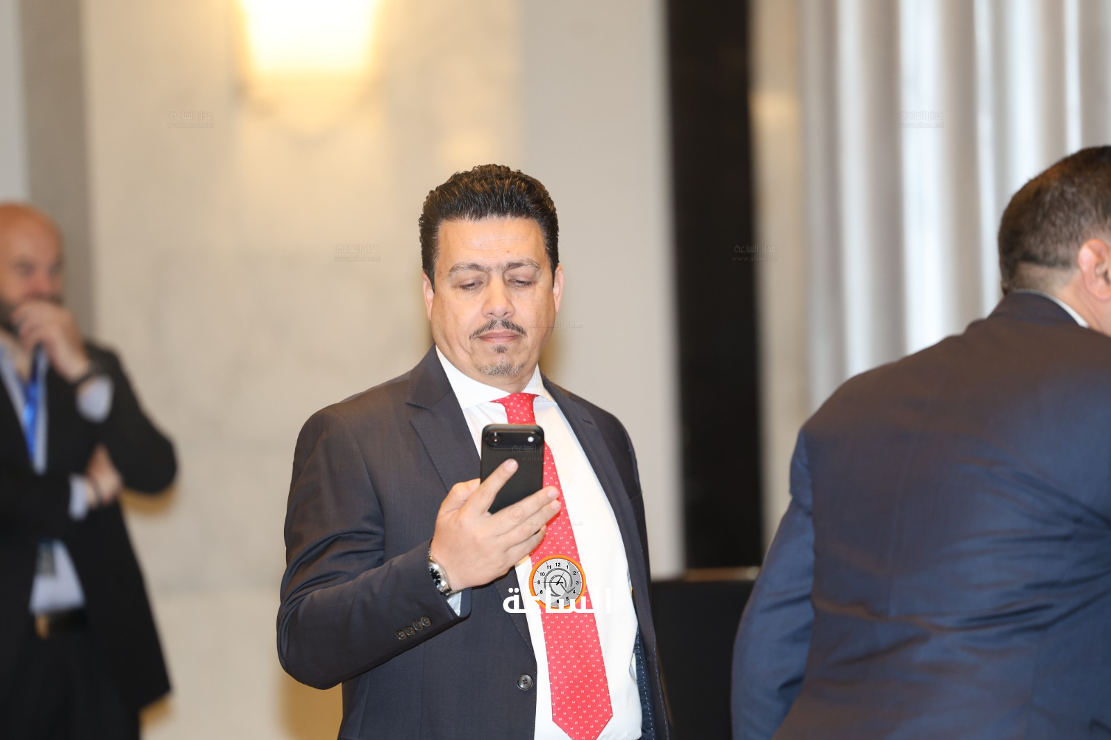 Madar Al-Saa Images 0.9697829086531092