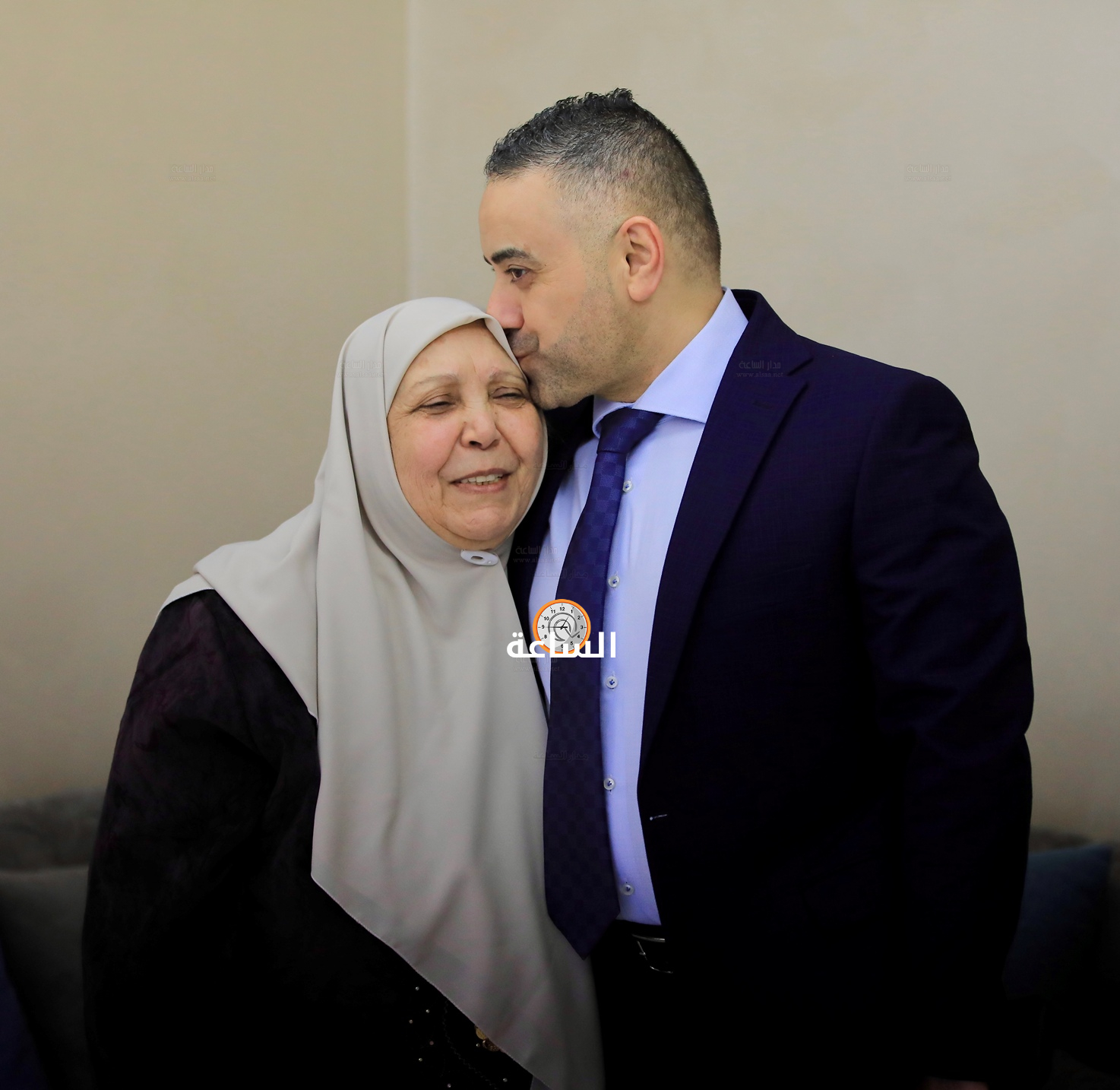 Madar Al-Saa Images 0.368057701092399