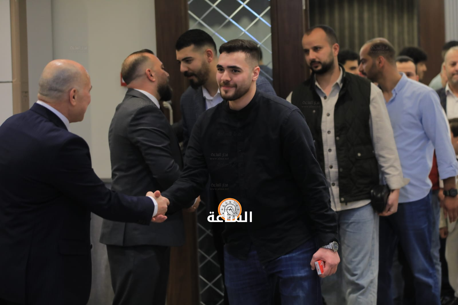 Madar Al-Saa Images 0.24201014622744588