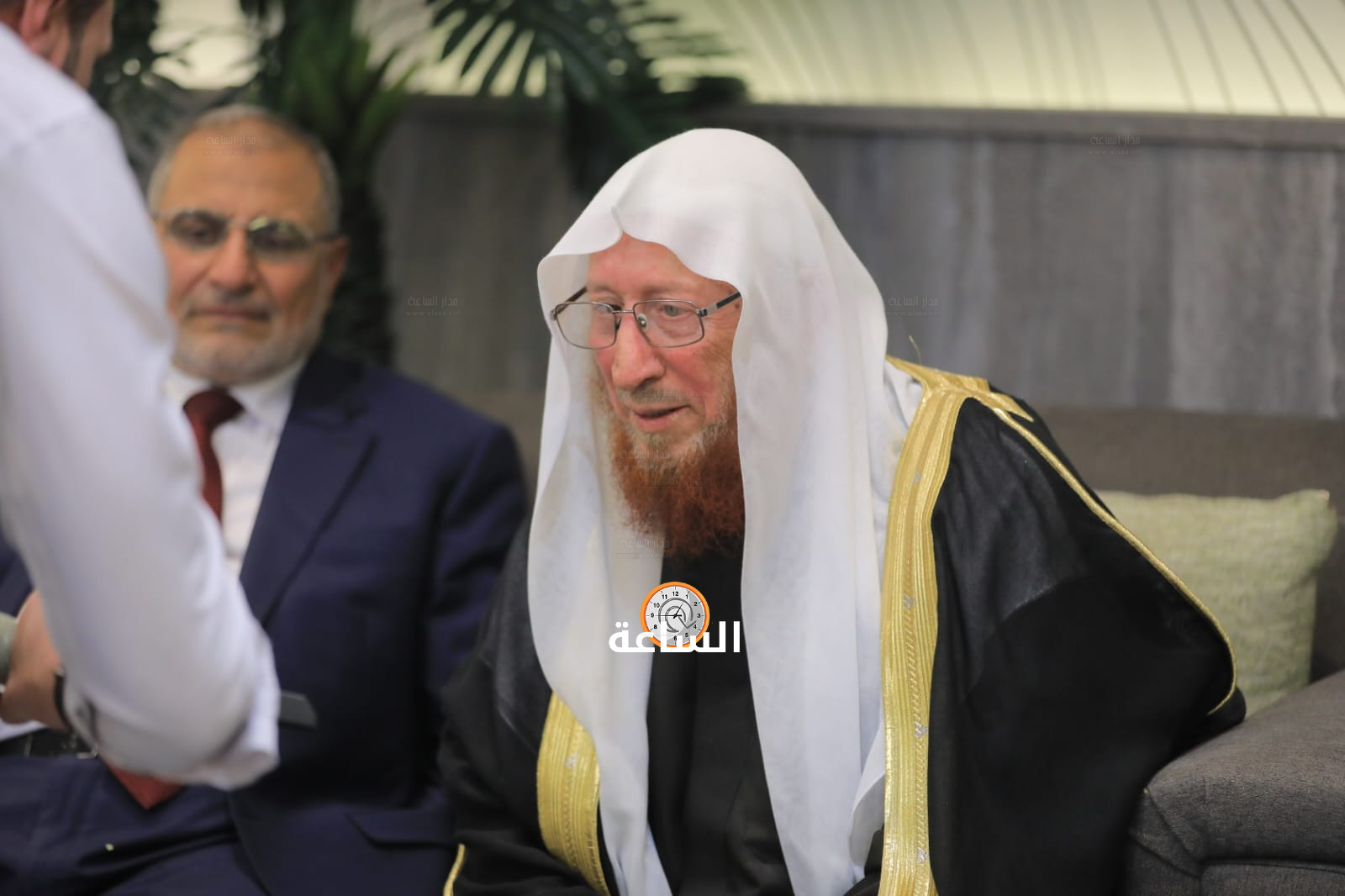 Madar Al-Saa Images 0.8553792676999891