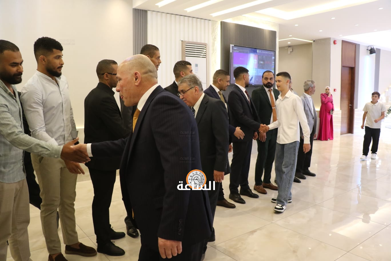 Madar Al-Saa Images 0.7672734452138583