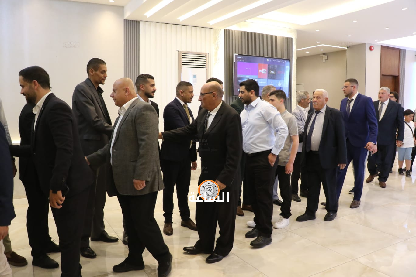 Madar Al-Saa Images 0.18121451443746917