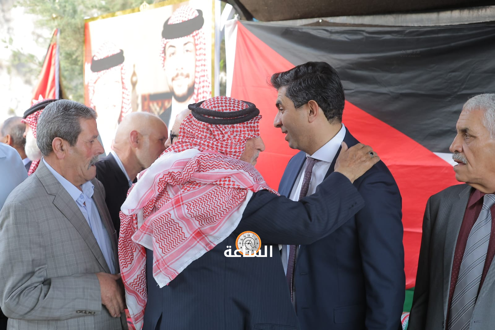 Madar Al-Saa Images 0.5511428638631861