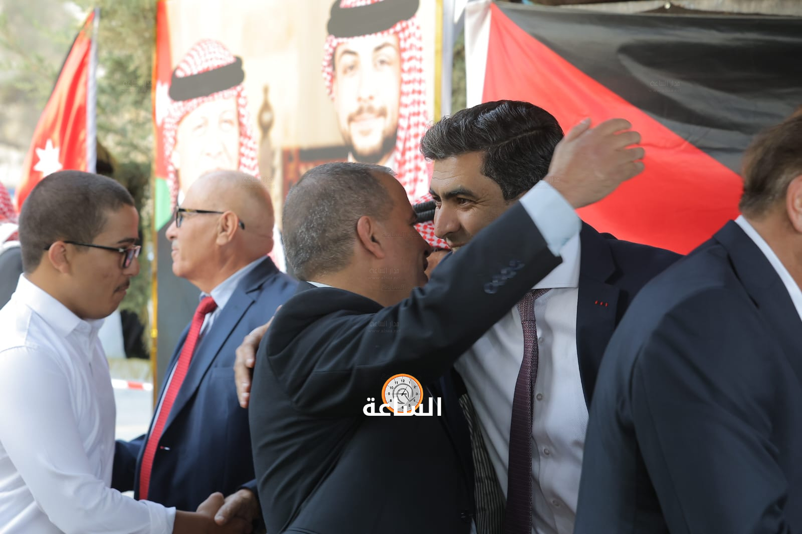 Madar Al-Saa Images 0.6697586610825244
