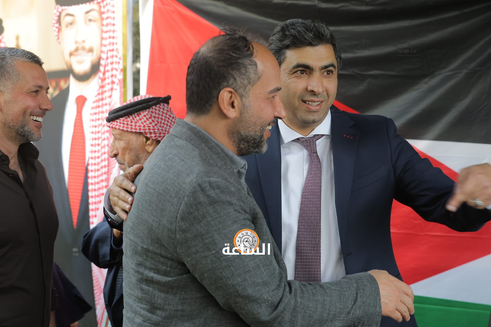 Madar Al-Saa Images 0.07384036087535739