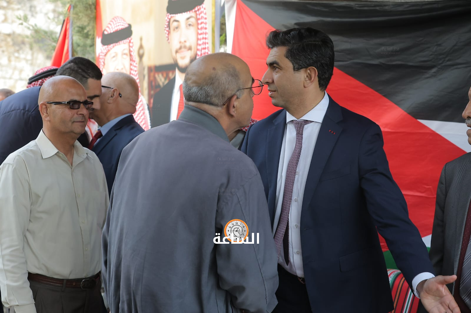 Madar Al-Saa Images 0.6225253218529924