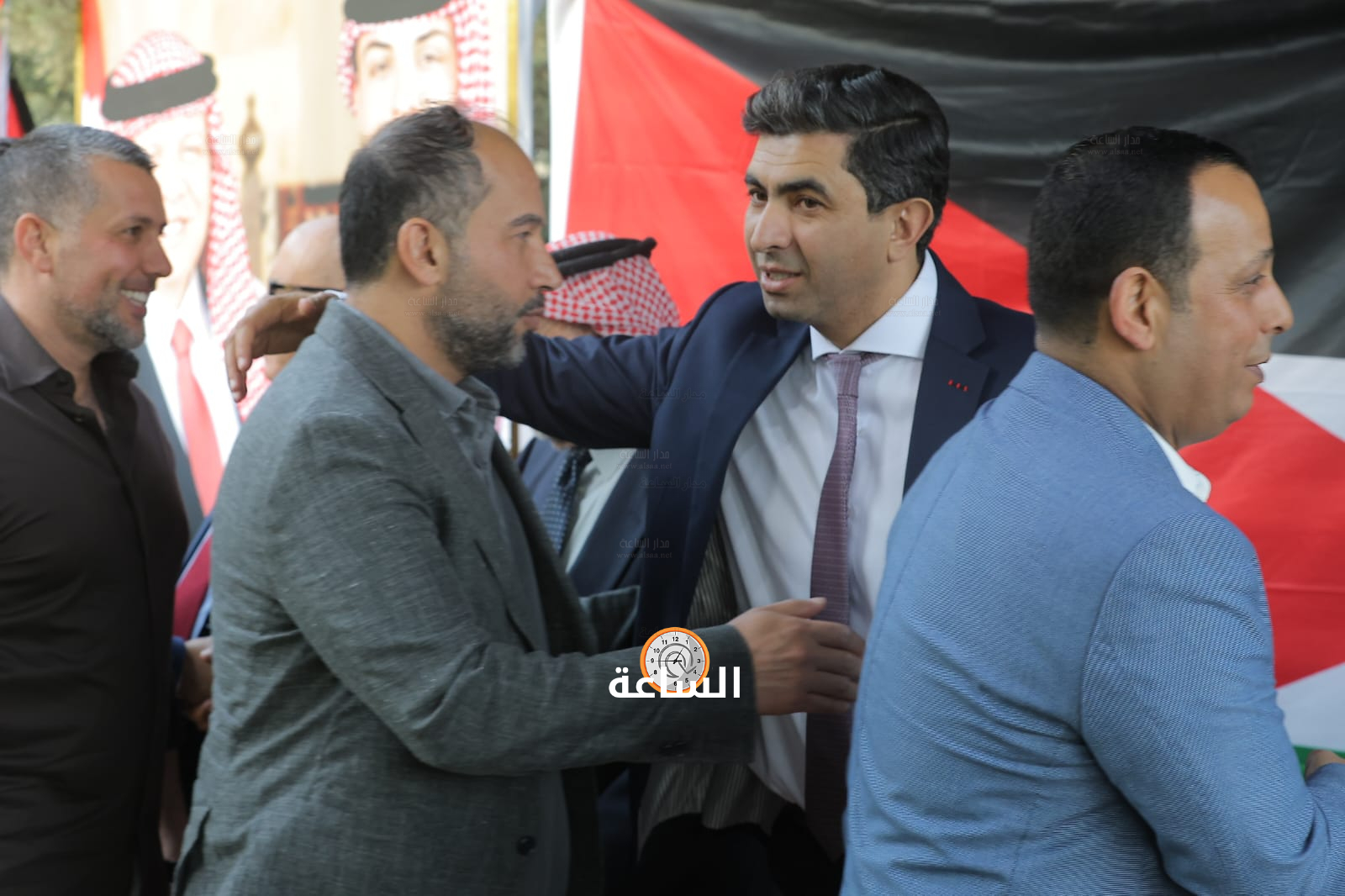 Madar Al-Saa Images 0.8235453684098972