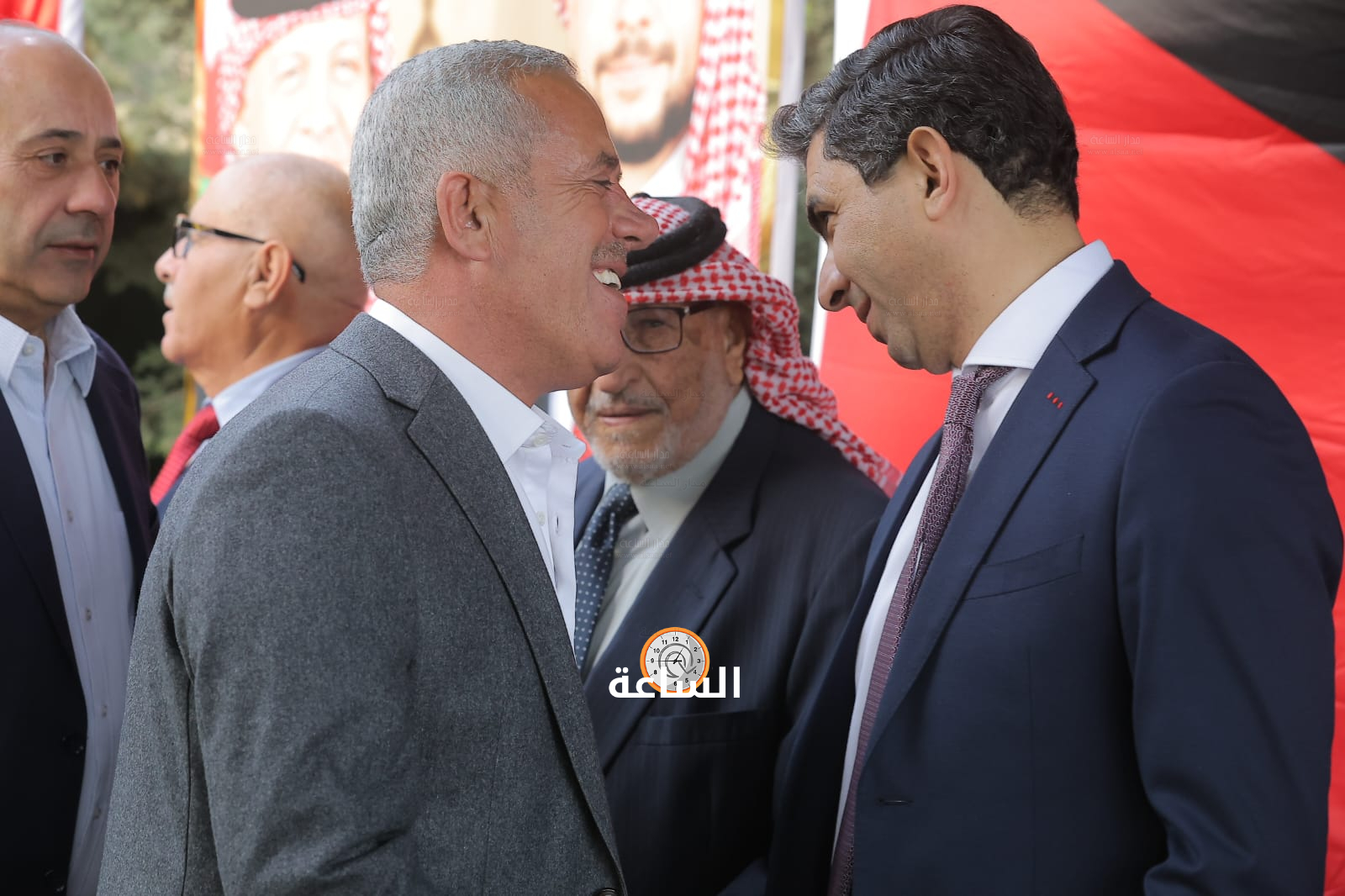 Madar Al-Saa Images 0.3202257607912228