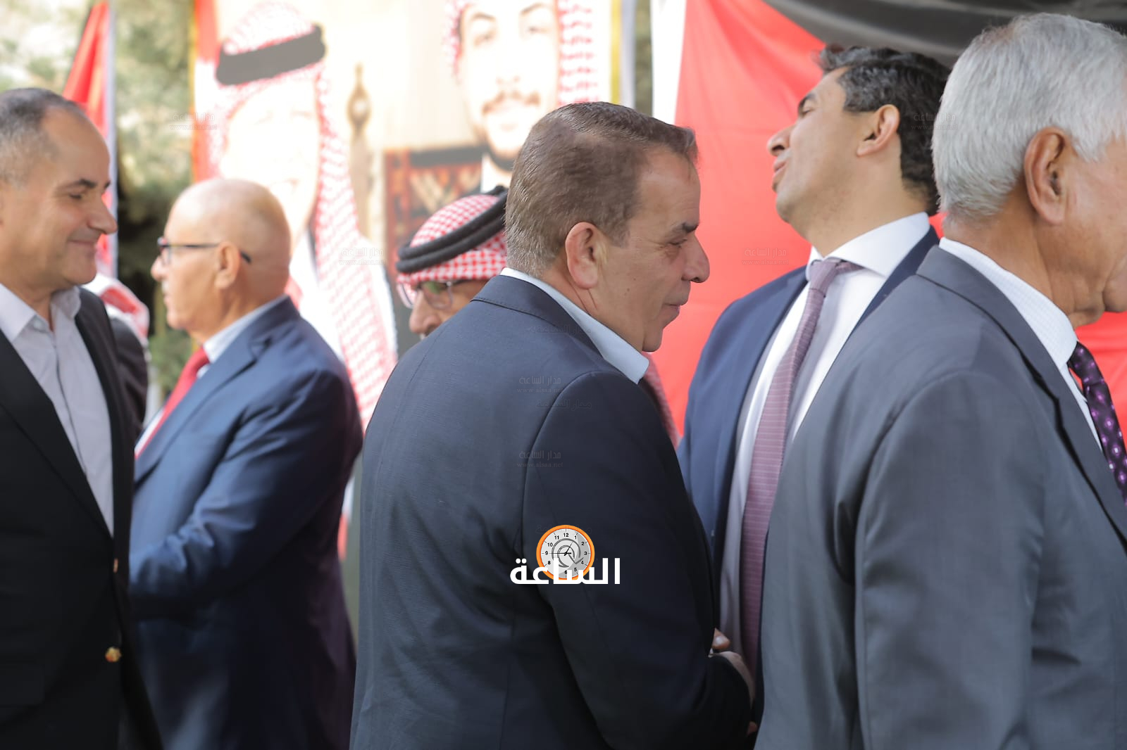 Madar Al-Saa Images 0.07315314018416075