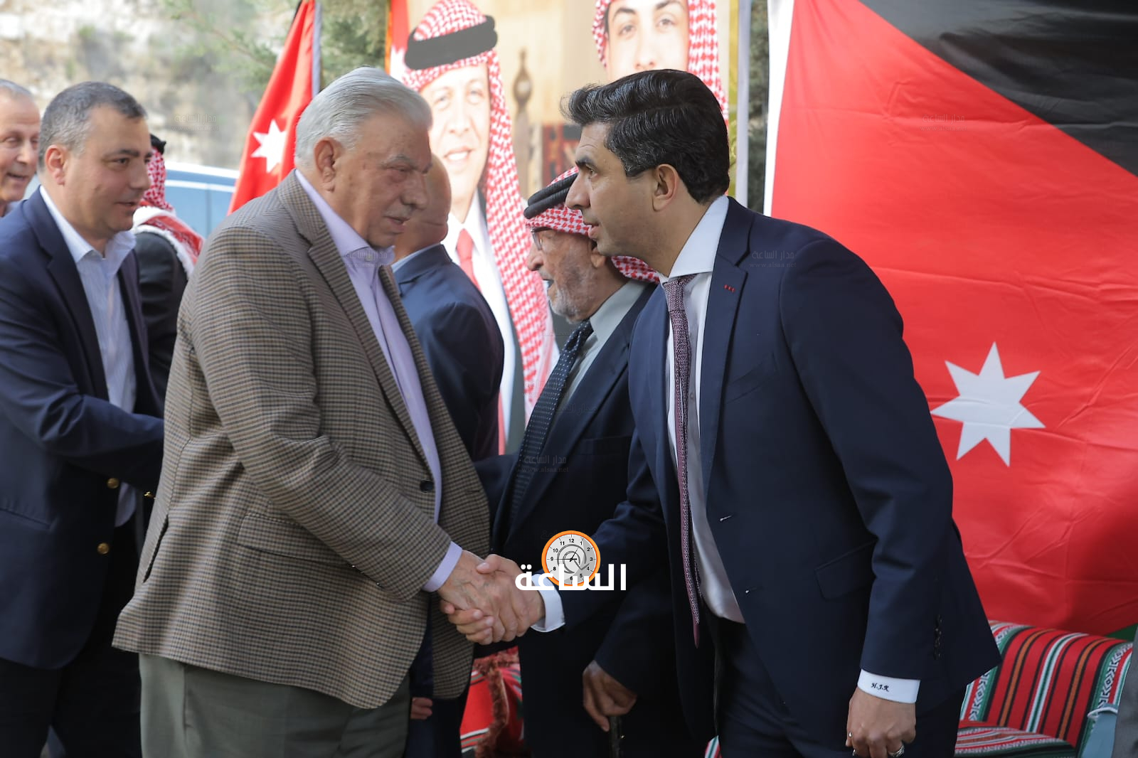 Madar Al-Saa Images 0.563257886040539