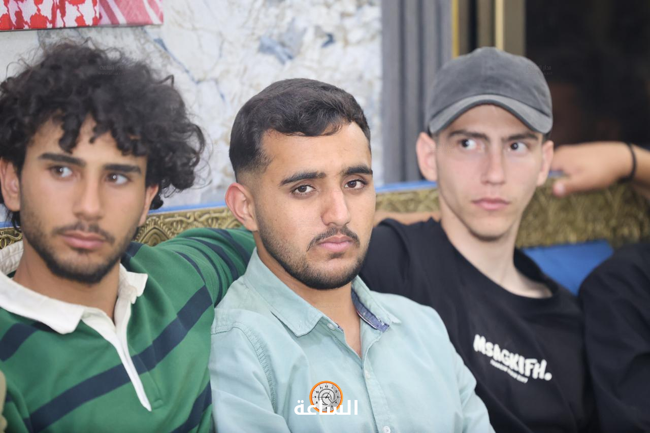 Madar Al-Saa Images 0.43532640104662557