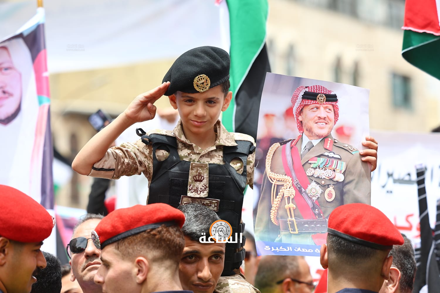 Madar Al-Saa Images 0.5598615287397235