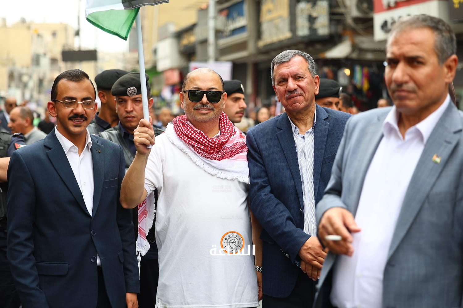 Madar Al-Saa Images 0.4431603972545881