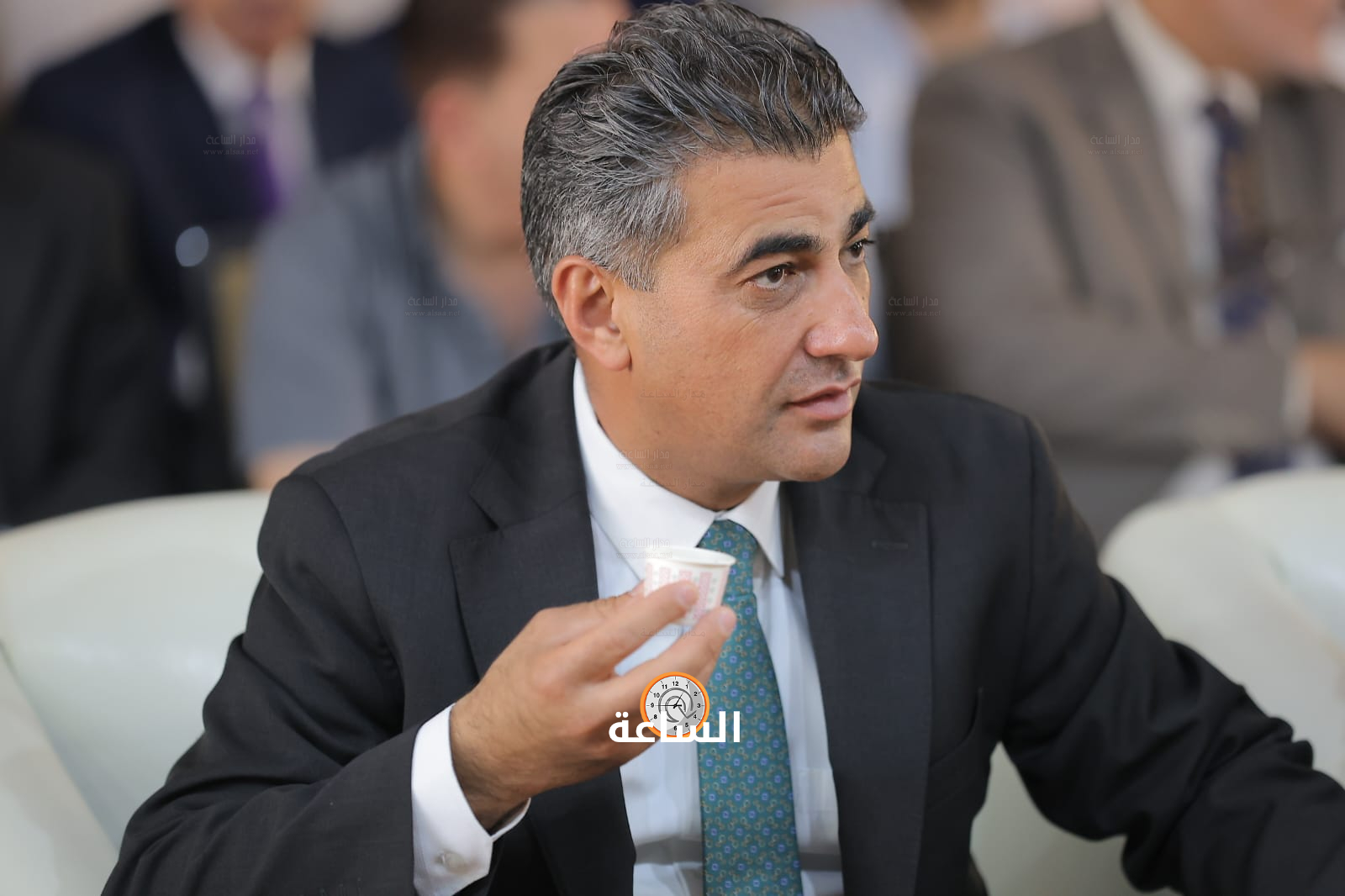 Madar Al-Saa Images 0.4295975989685188