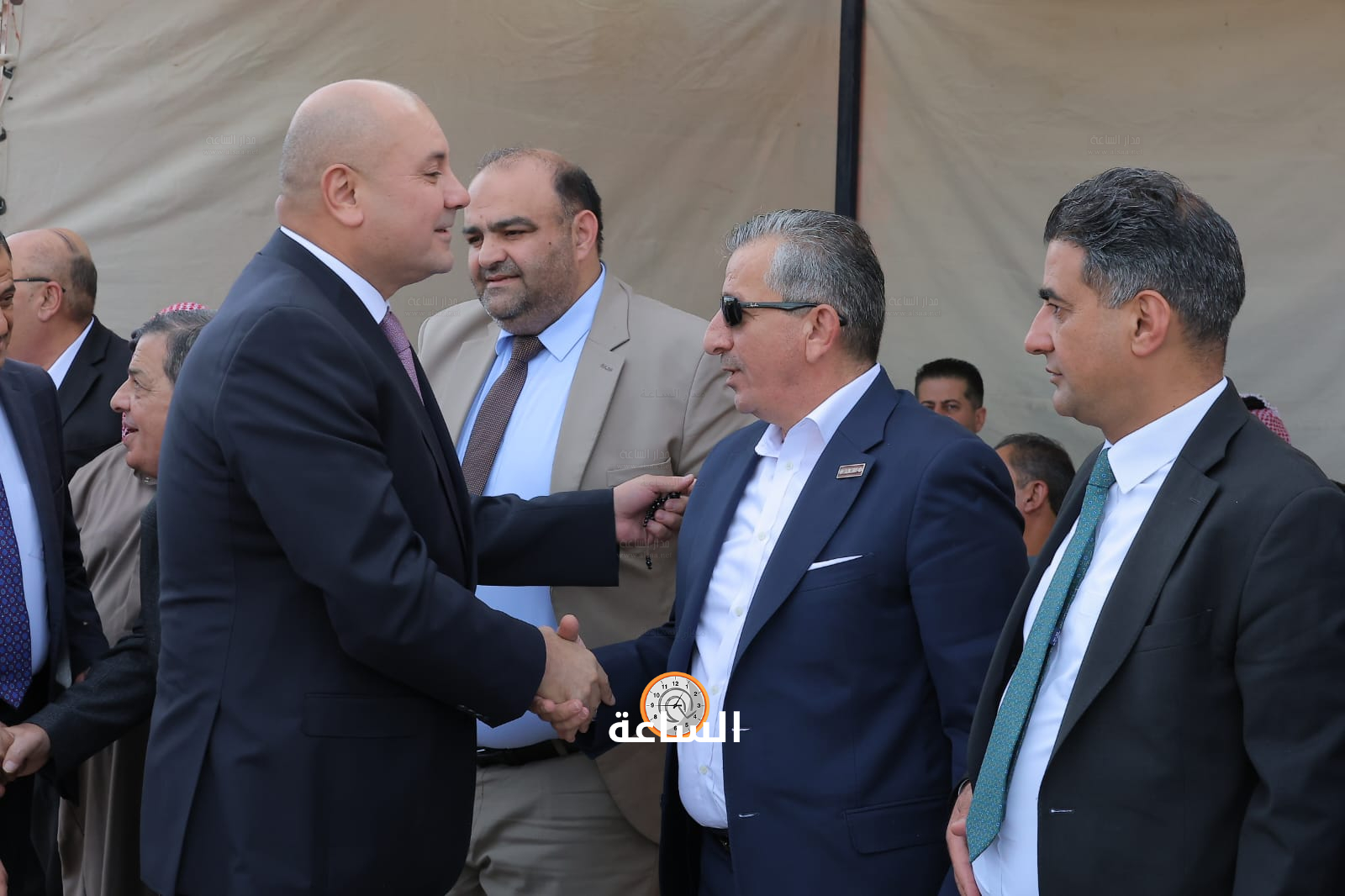 Madar Al-Saa Images 0.8981250142502356