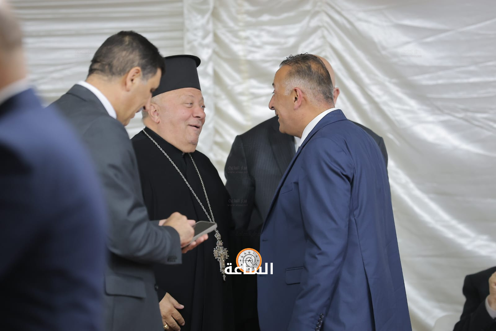 Madar Al-Saa Images 0.4549812572295021