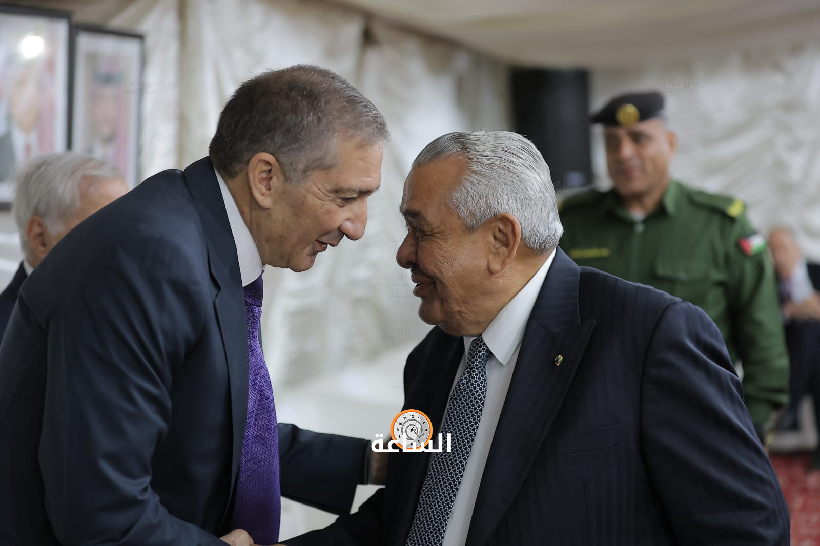 Madar Al-Saa Images 0.33032089573336265