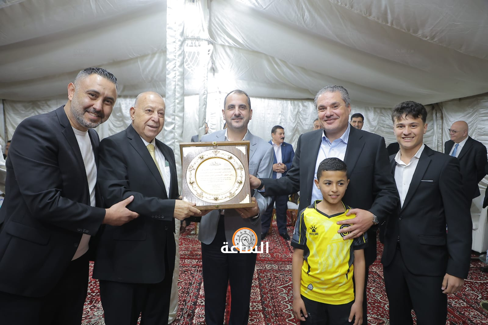 Madar Al-Saa Images 0.2906582619670326