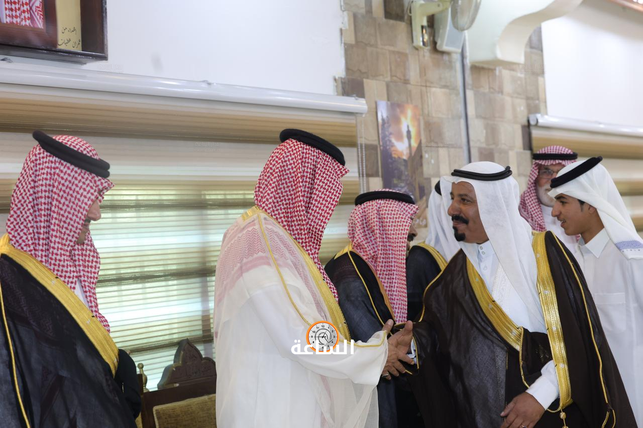 Madar Al-Saa Images 0.45732312150831933