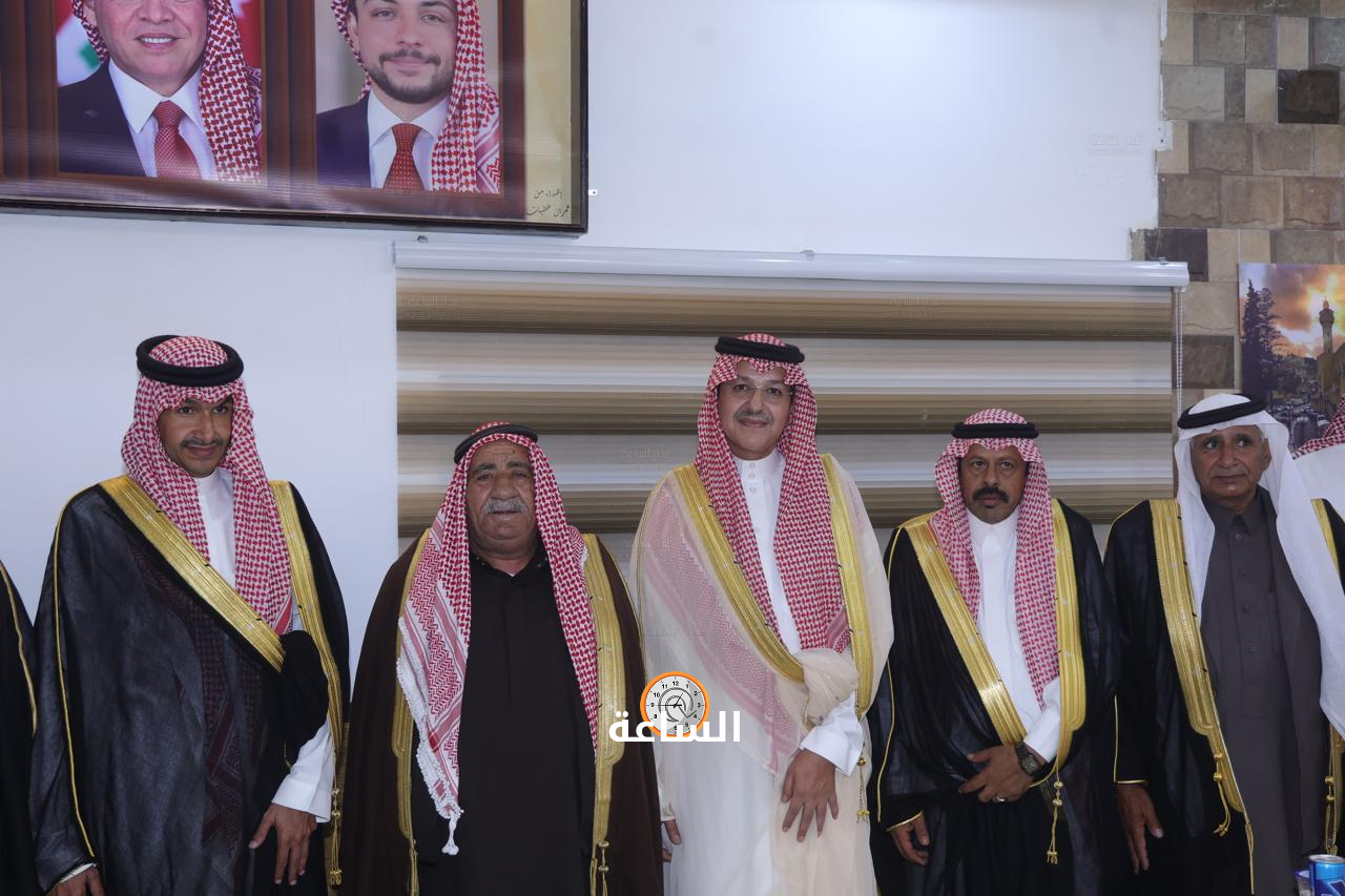 Madar Al-Saa Images 0.40028321896474306