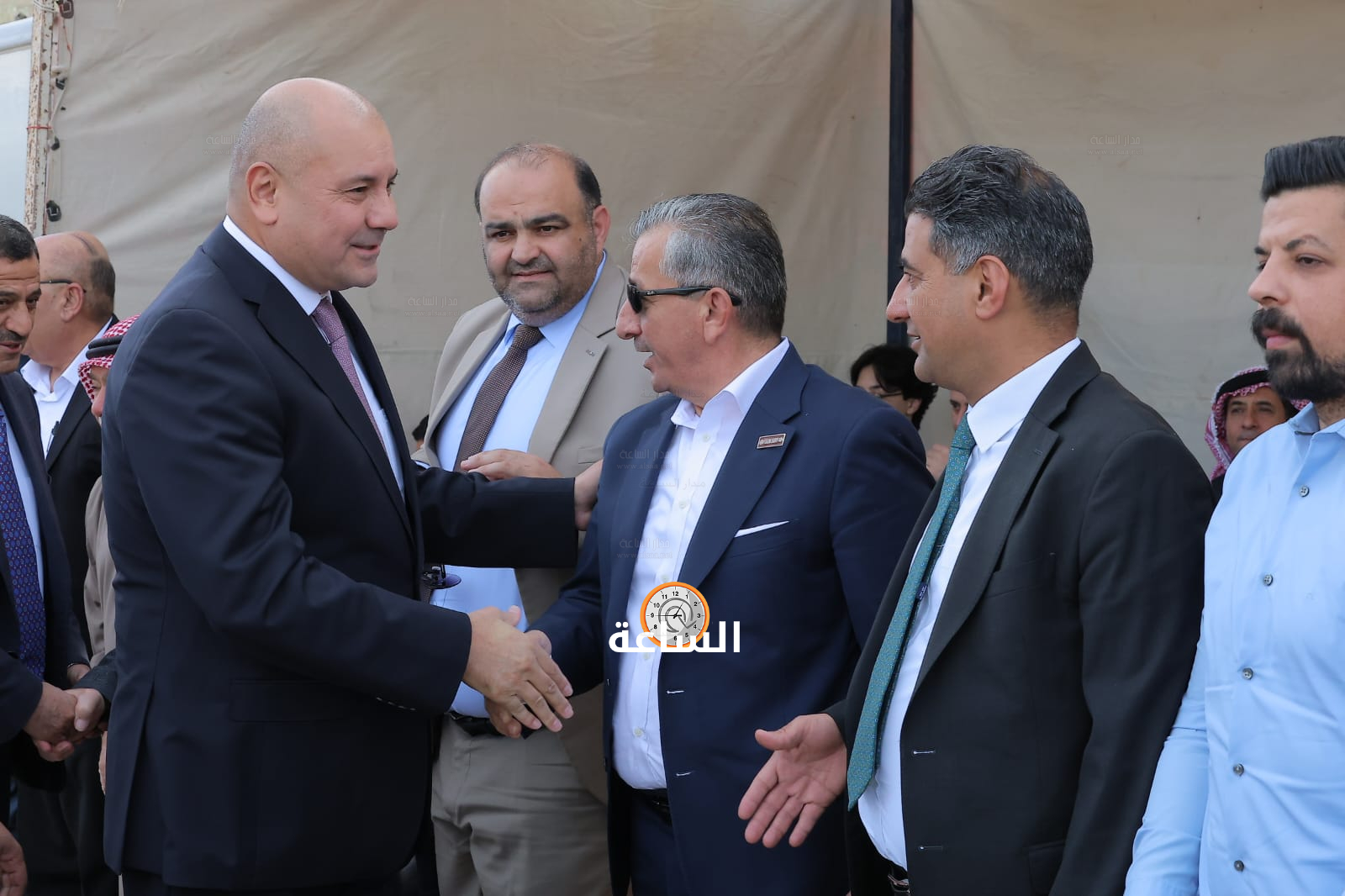 Madar Al-Saa Images 0.21123657629165837