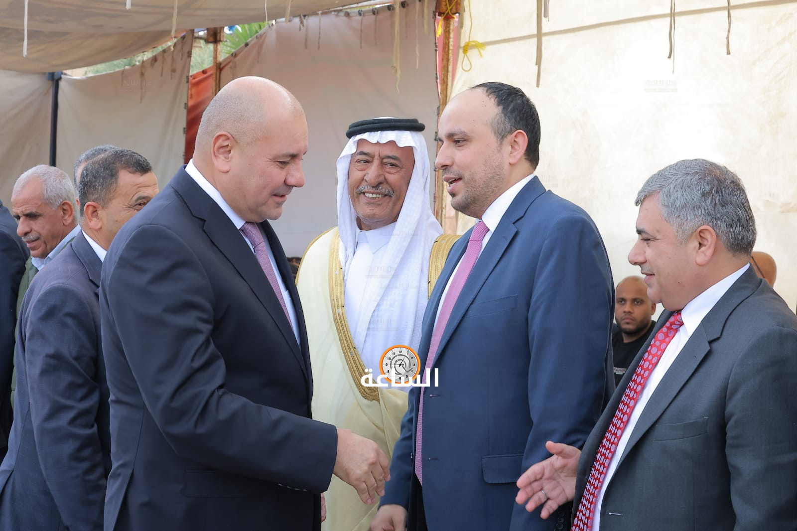 Madar Al-Saa Images 0.04851091835526733