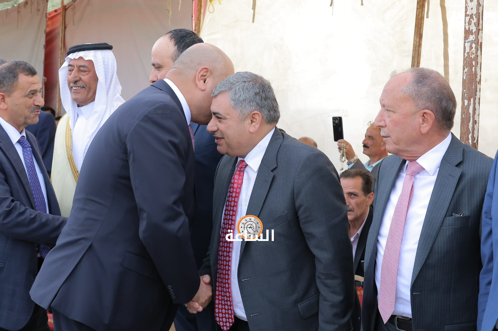 Madar Al-Saa Images 0.9387277389751153