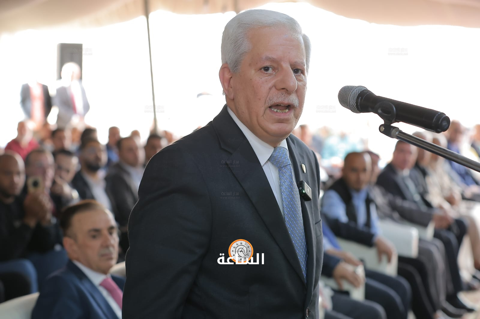 Madar Al-Saa Images 0.35178860473552076