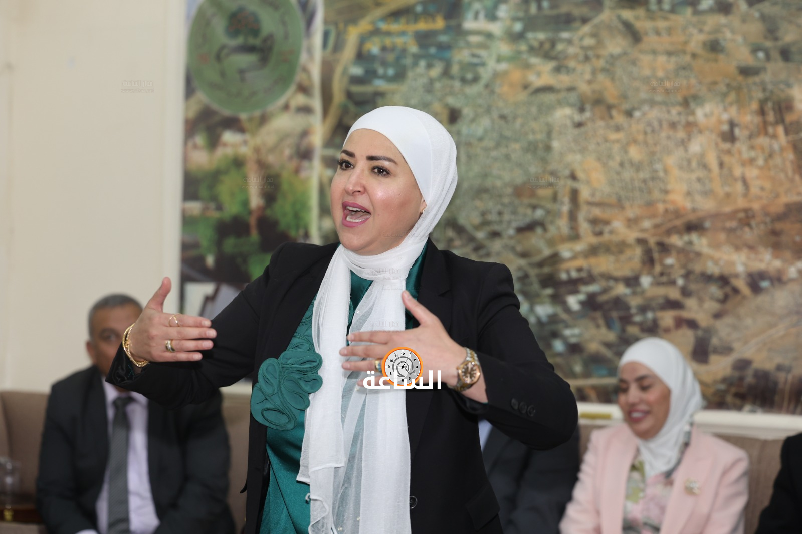 Madar Al-Saa Images 0.9992168463770081