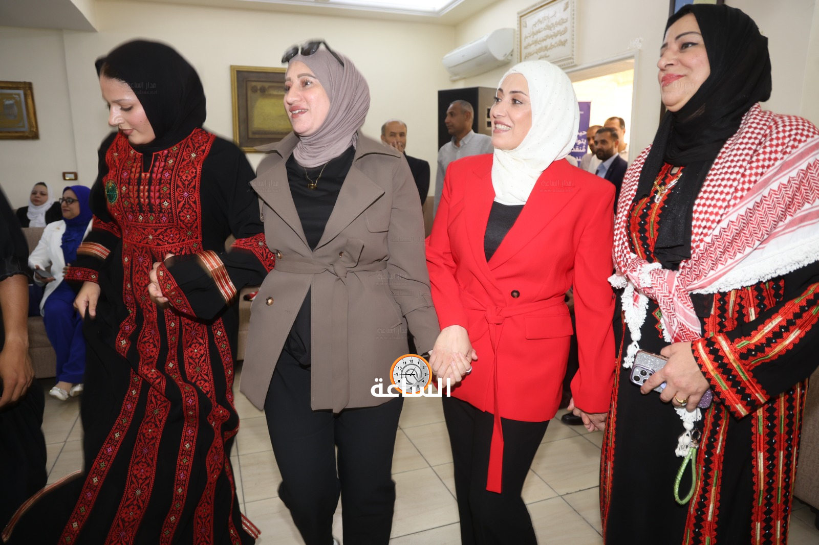 Madar Al-Saa Images 0.5309525220072056