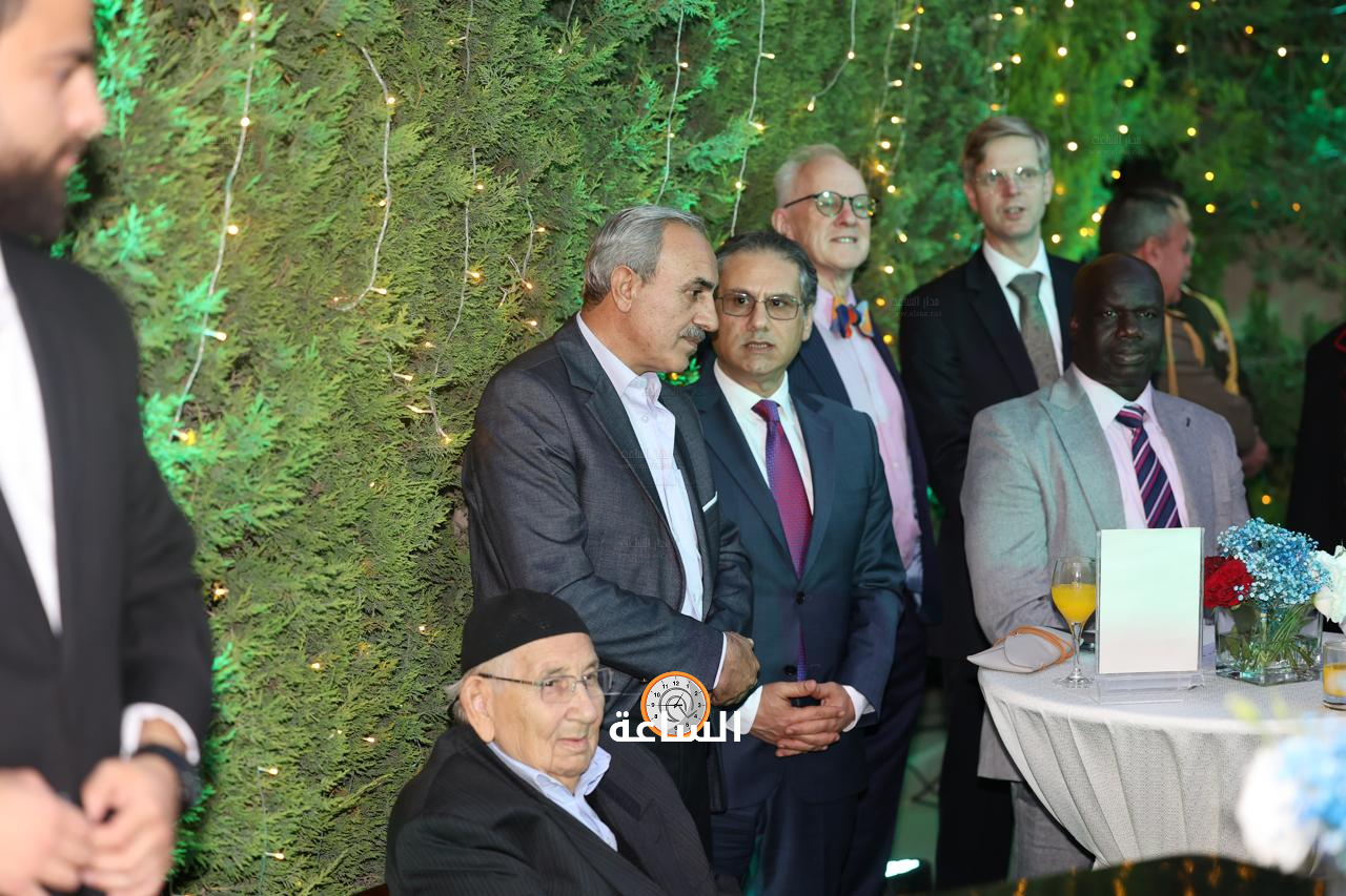 Madar Al-Saa Images 0.7225082025657447