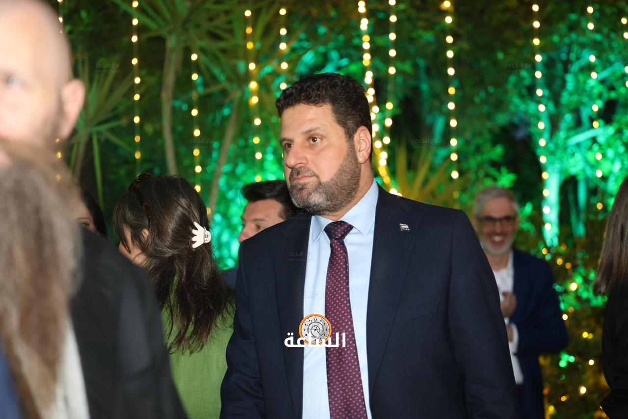 Madar Al-Saa Images 0.1482667125908147