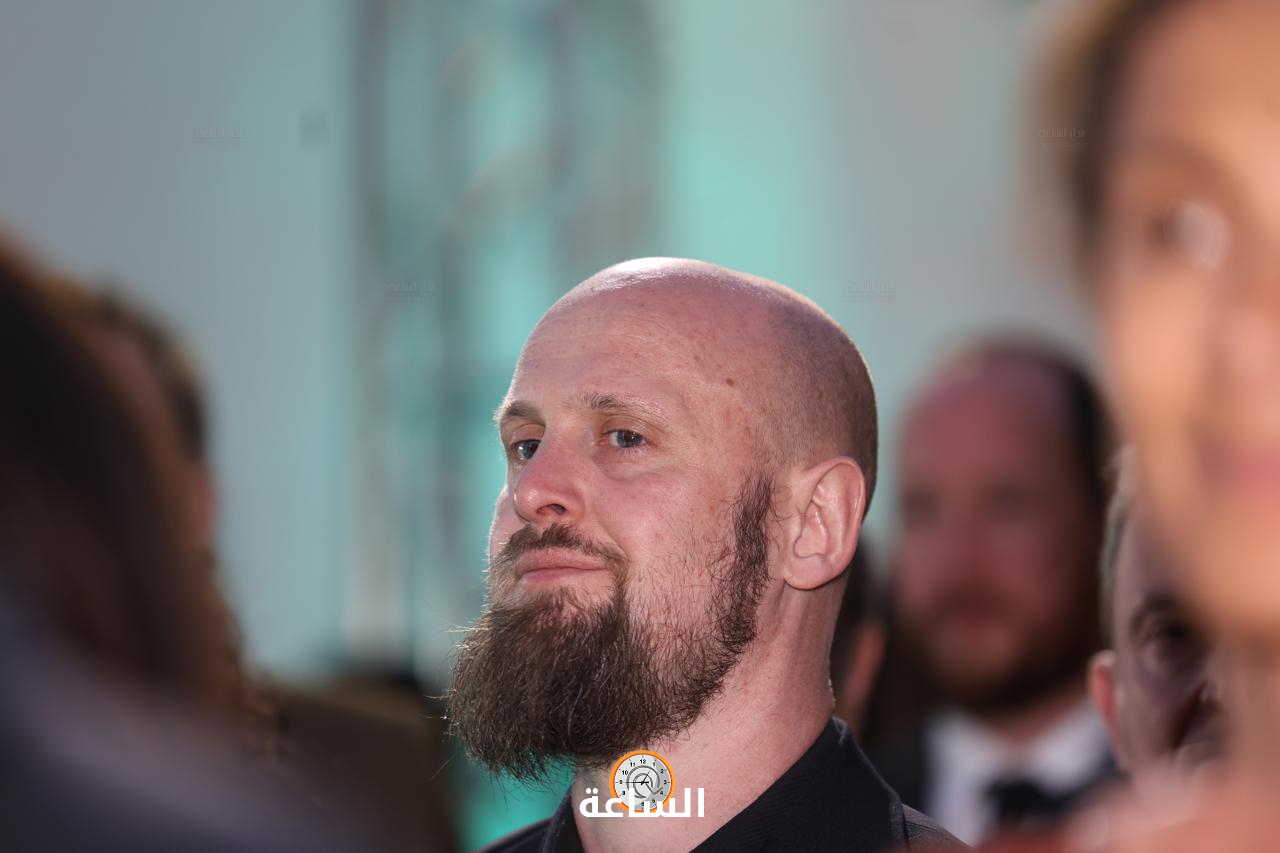 Madar Al-Saa Images 0.47045996570021864