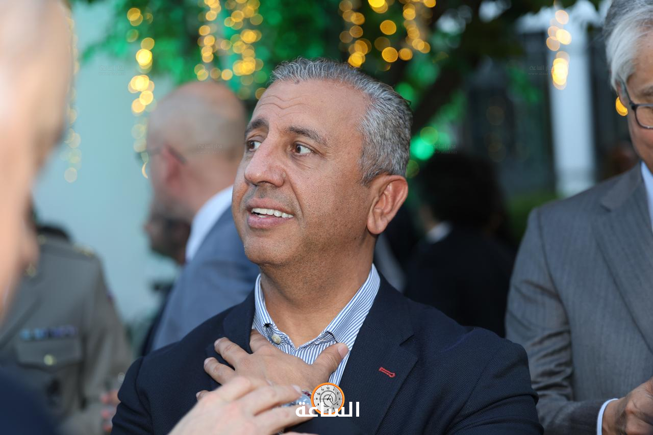 Madar Al-Saa Images 0.6876410980660159