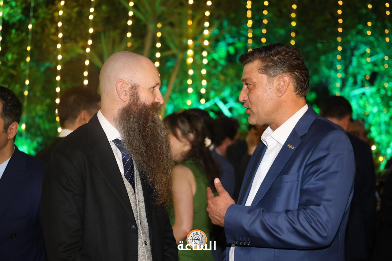 Madar Al-Saa Images 0.2271583567187675