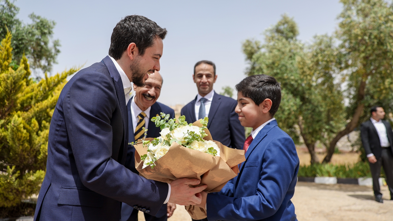 Madar Al-Saa Images 0.9704306942120433
