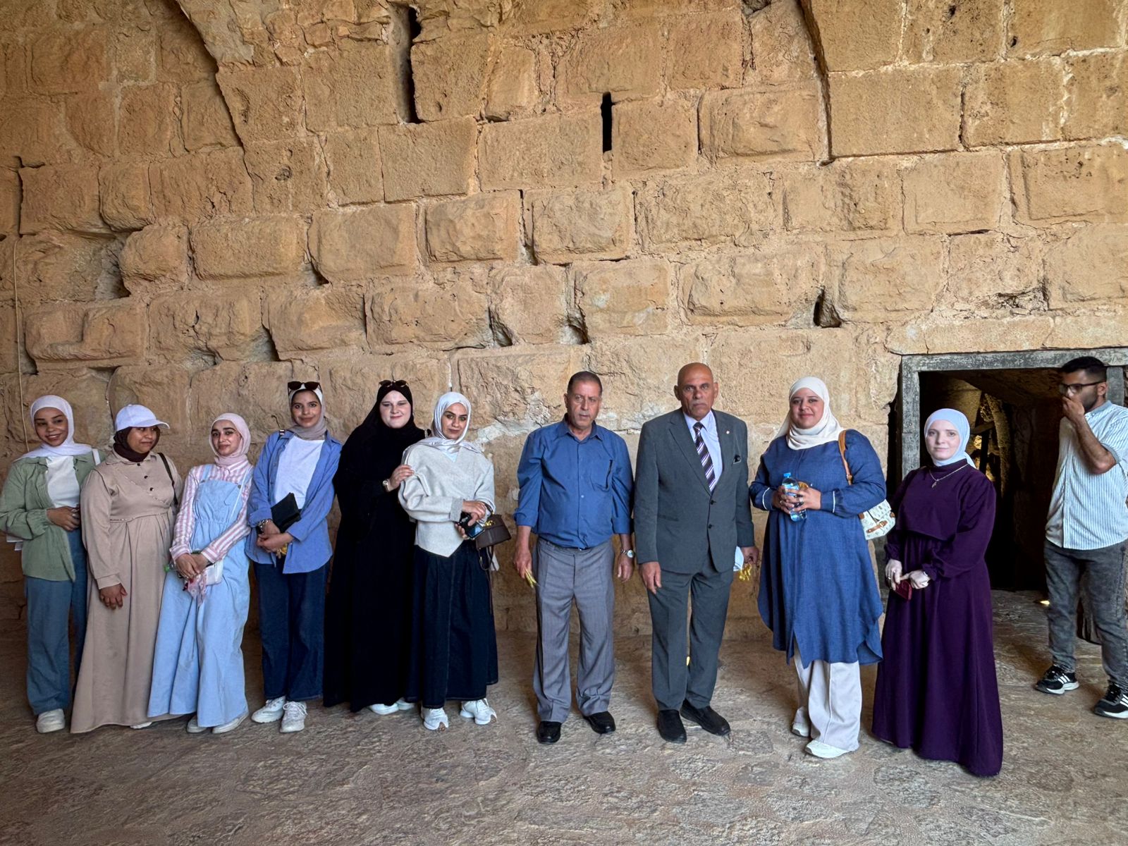 Madar Al-Saa Images 0.28327398948790683