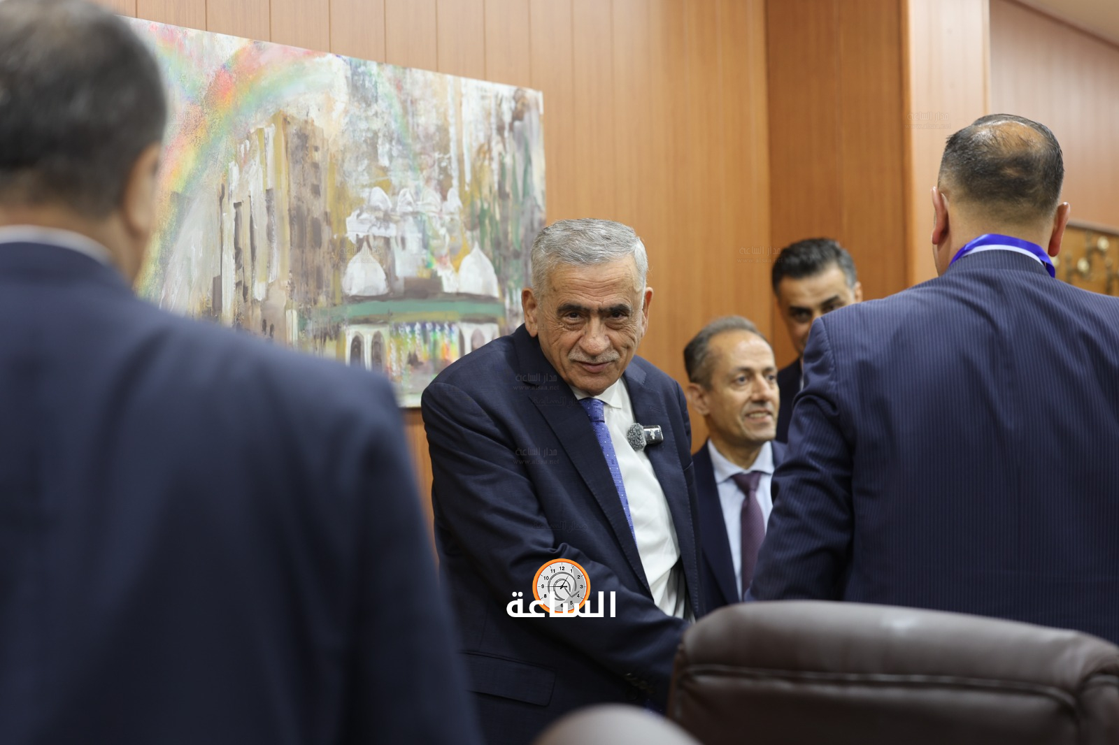 Madar Al-Saa Images 0.18337707171721906