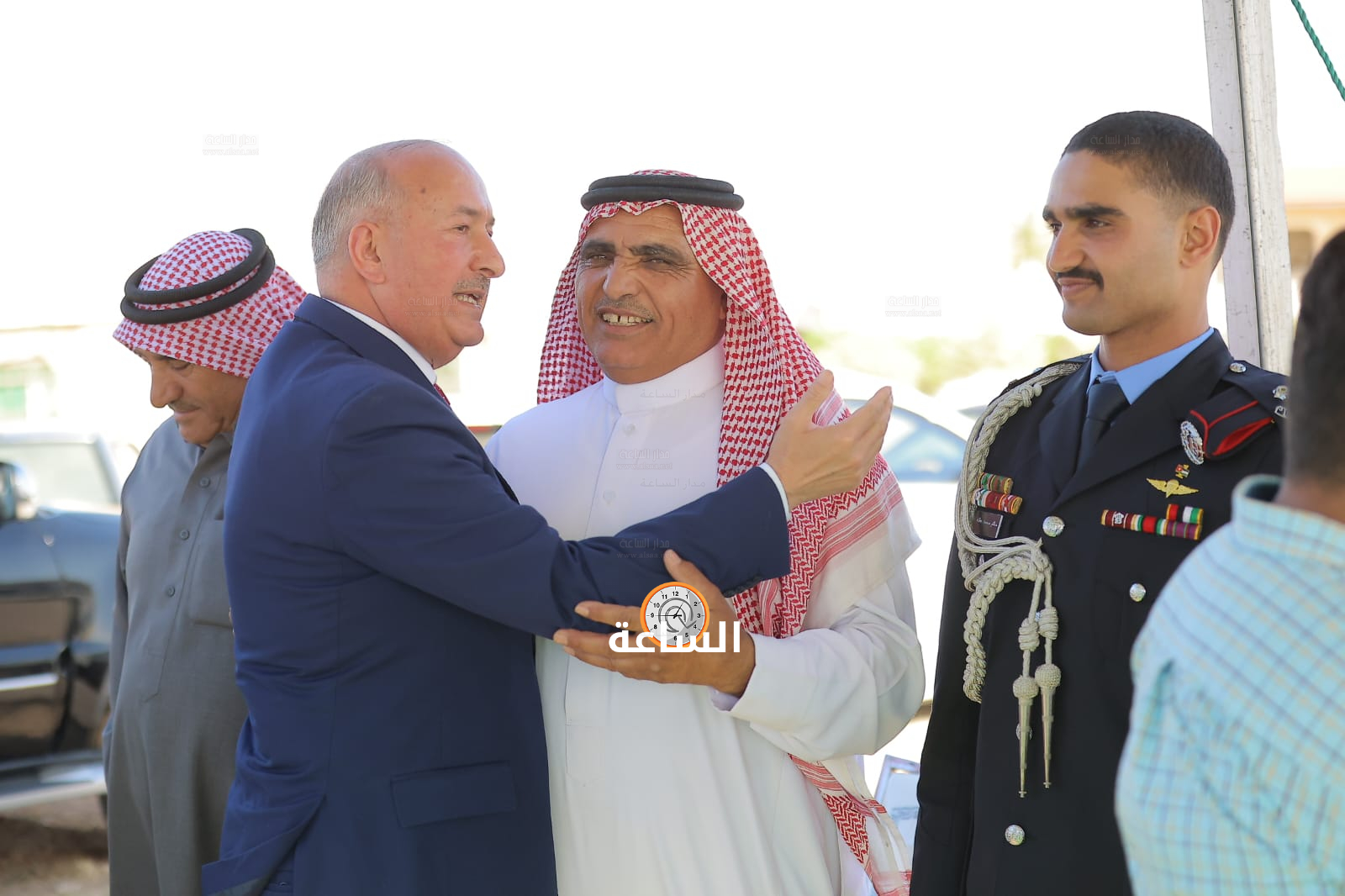 Madar Al-Saa Images 0.6708335868223944