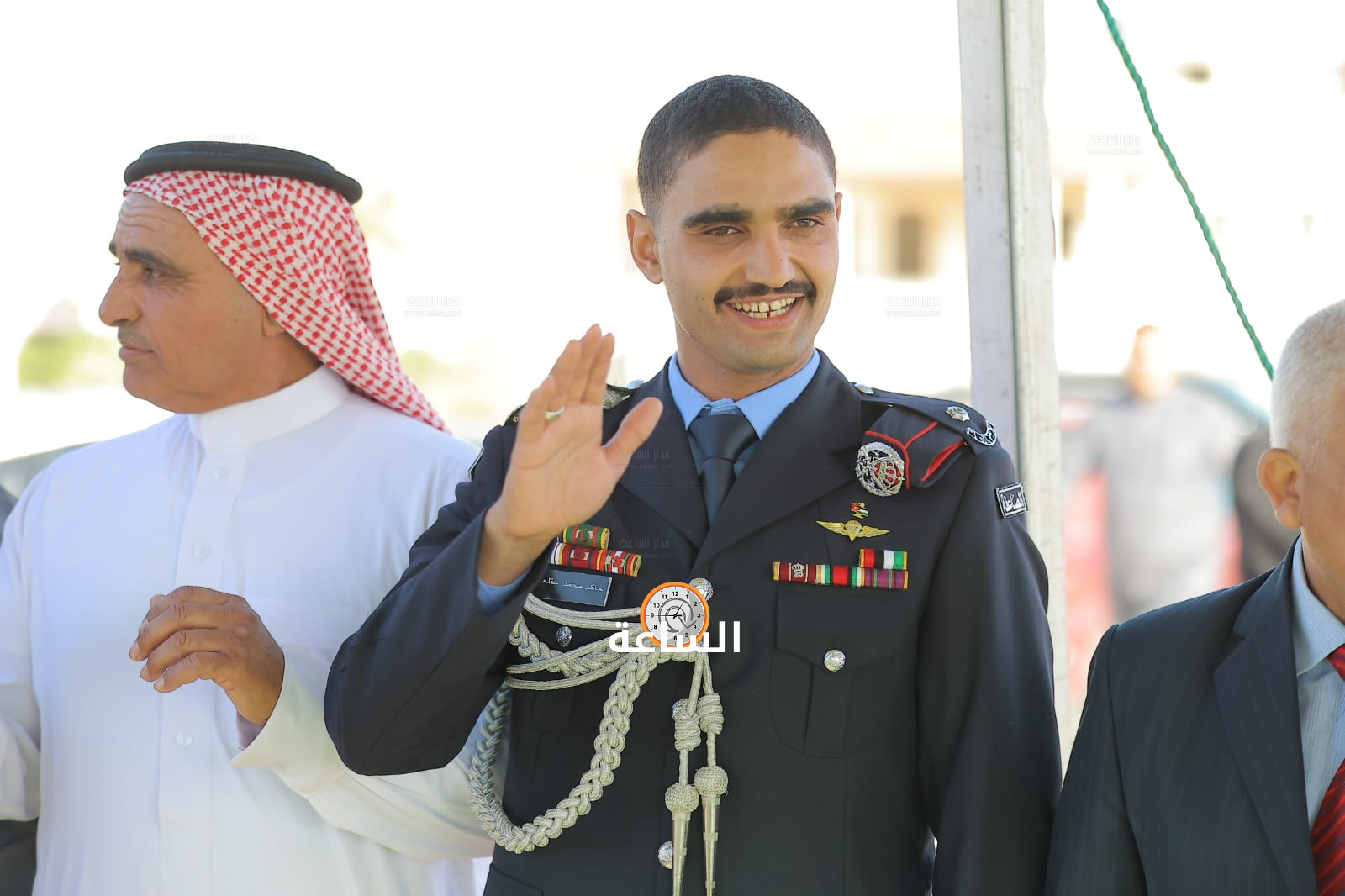 Madar Al-Saa Images 0.38023080275591925