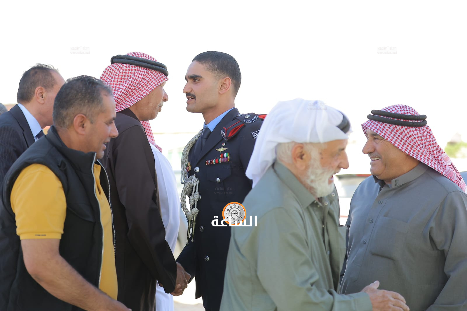 Madar Al-Saa Images 0.4368166490930344