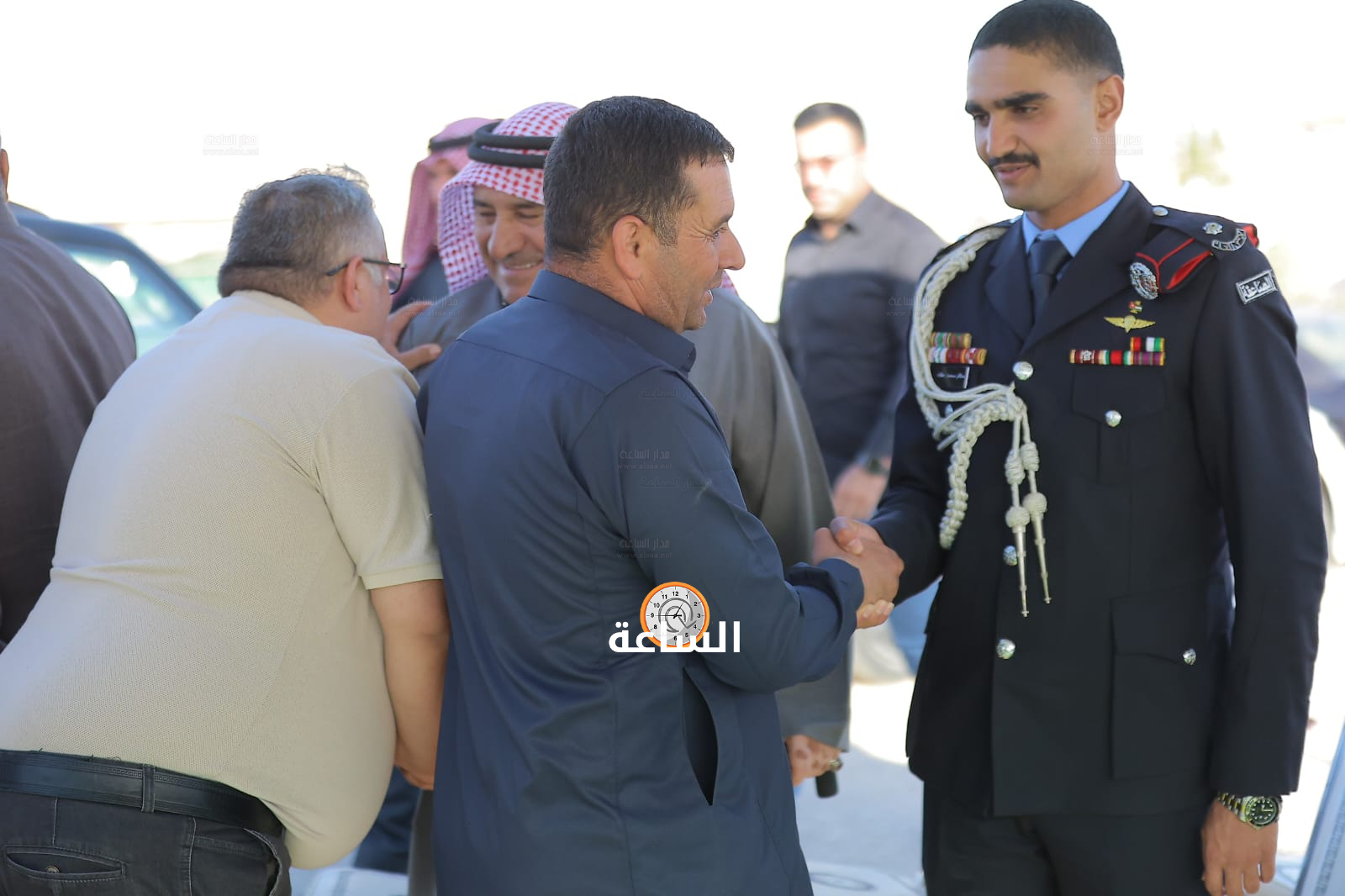 Madar Al-Saa Images 0.08401512427607771
