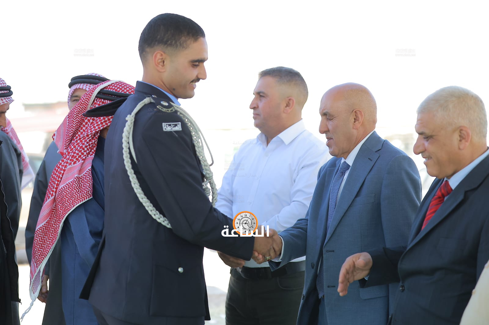Madar Al-Saa Images 0.15106653362509248