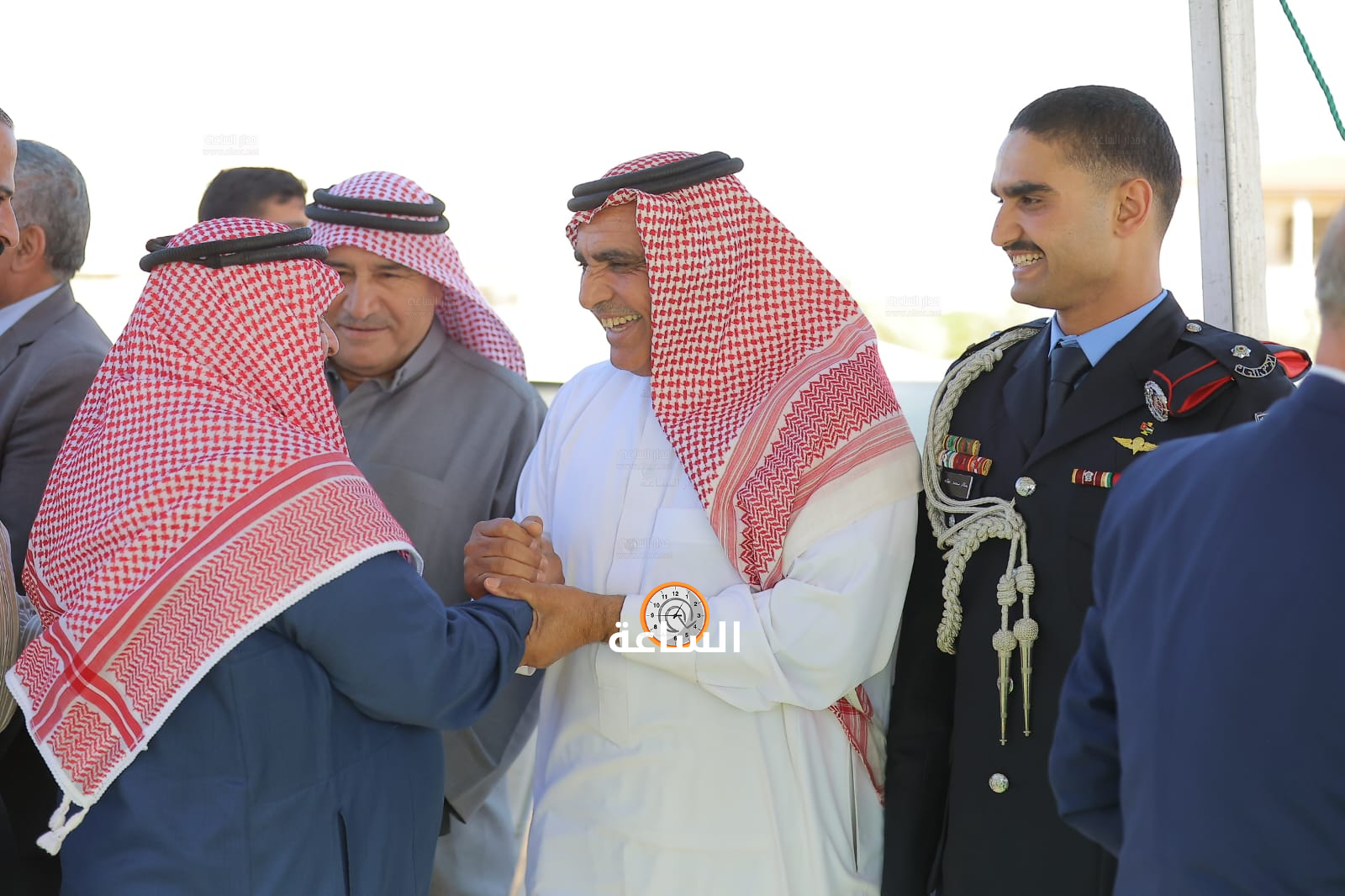 Madar Al-Saa Images 0.8793293136433005